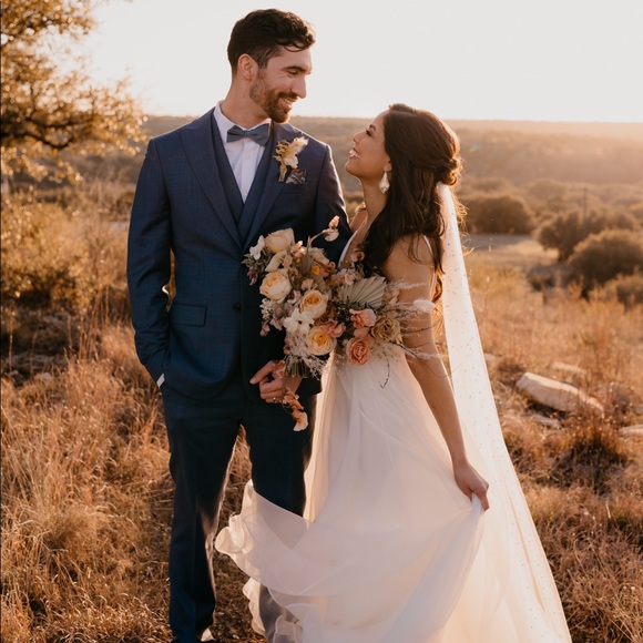 Meet your Posher, Devin - Picture 7 of 7